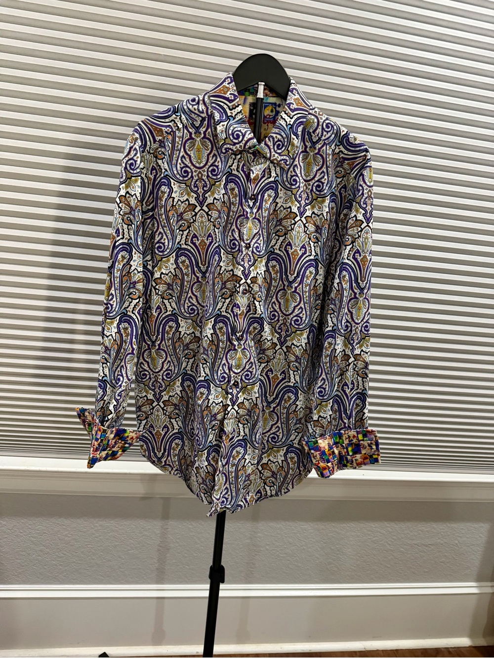 Robert Graham Men's Paisley Button-Up Shirt in Purple and Cream-Large
